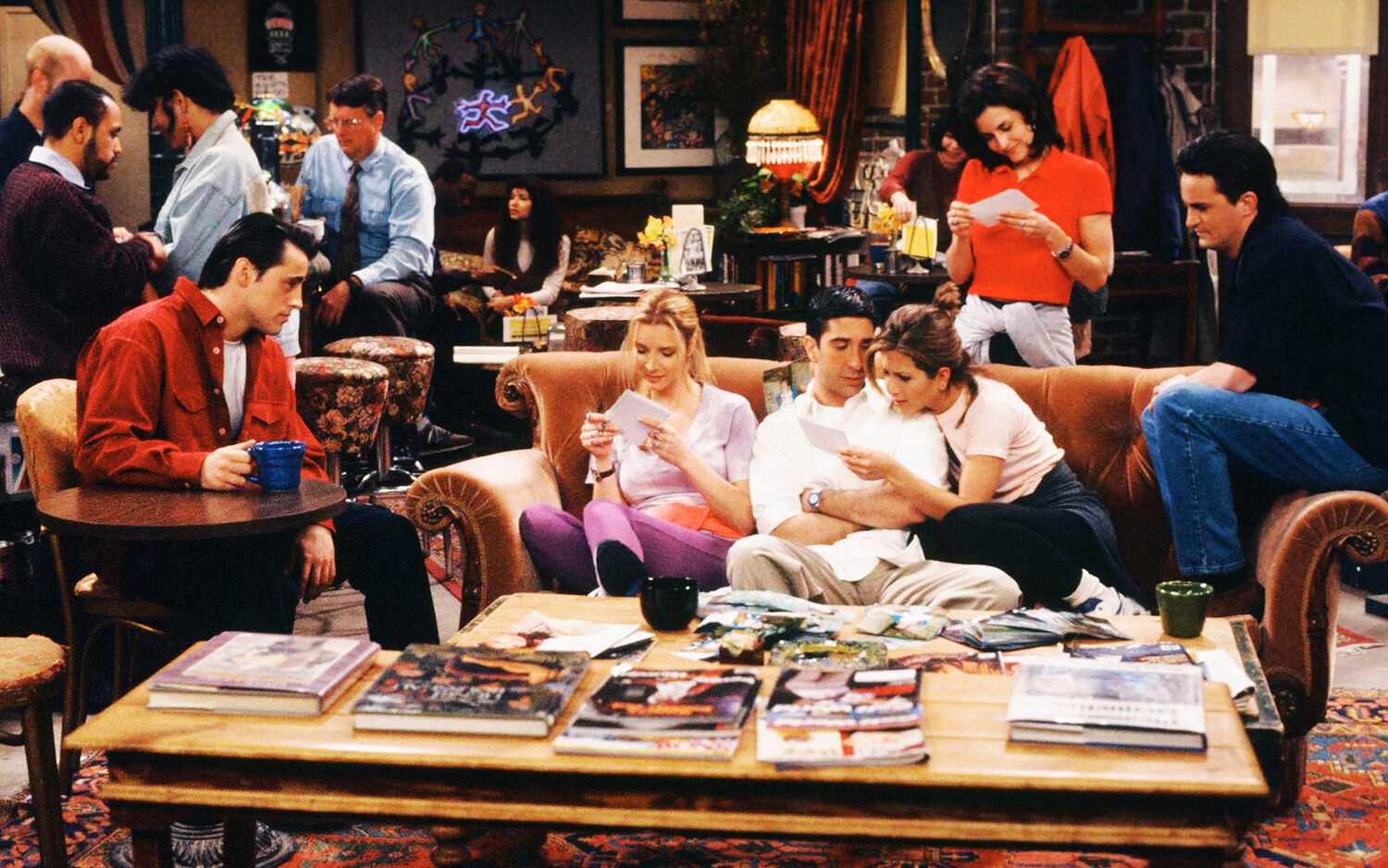 friends tv show scene in central perk